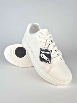 Lidmag model Suprema - sneakery taneczne