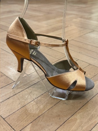 Artis model DL-11 Slim flesh satin