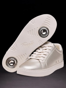 Fuego Low-Top Champagne Sneakers