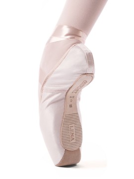 Lena Merlet pointe shoes
