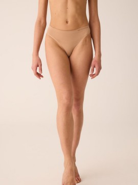 Seamless thong in soft microfibre