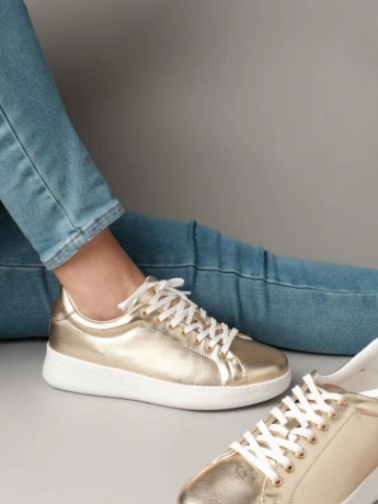 Sneakery Portdance Groovies DUBAI Gold Leather / White Sole