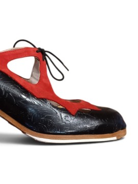 Buty do flamenco M106 Stella Candor Repujado Negro Ante Rojo 6 cm Begoña Cervera