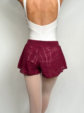 Szorty z zakładkami Lana Bordeaux Lines Juli Garden