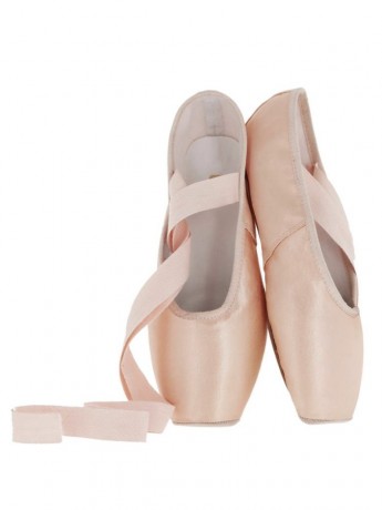 Sewing ribbons on pointe shoes (T)